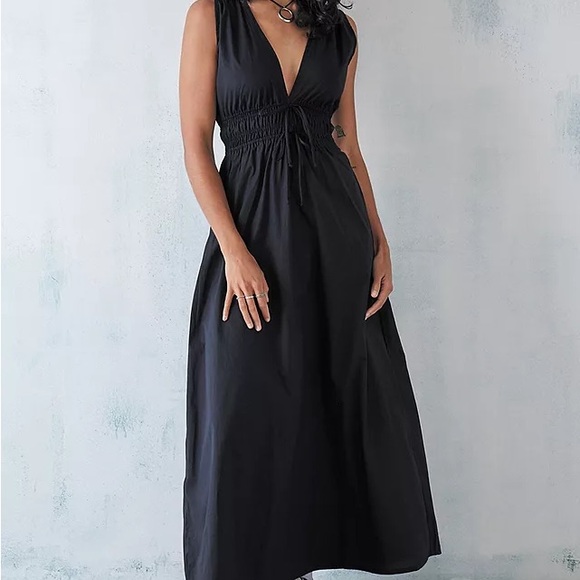 Faithfull the Brand Dresses & Skirts - Faithfull the Brand Les Lalanne Midi Dress